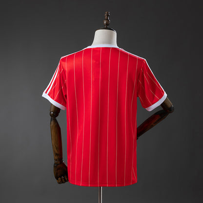 Nottingham Forest 82/84 Away