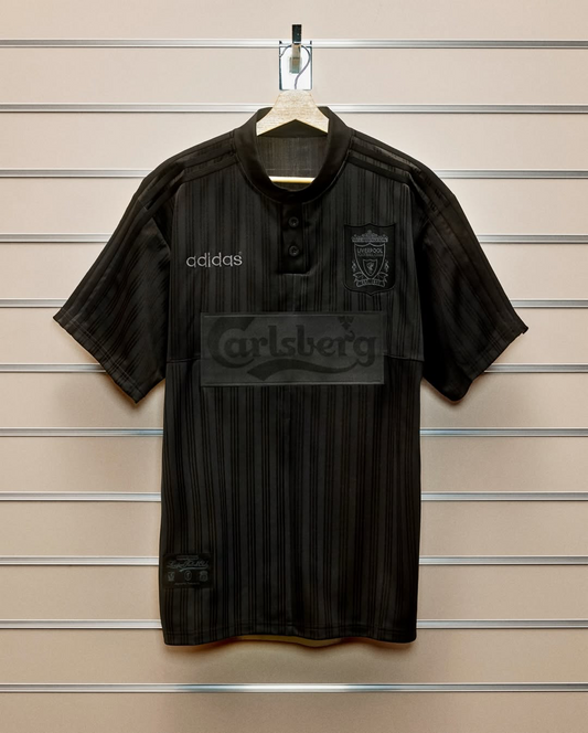 Liverpool FC 95/96 Blackout Edition